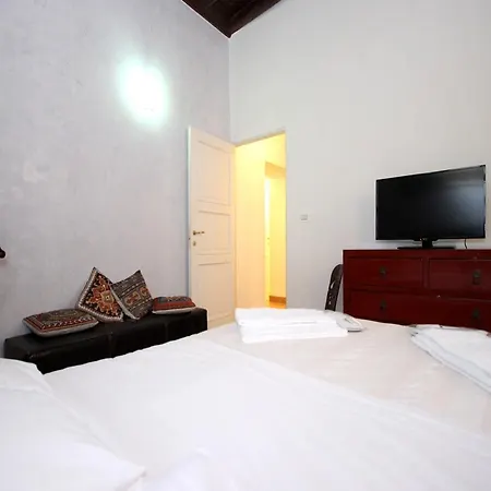 Casa Julia Al Pantheon Apartment
